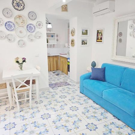 Suite And Relax Tina A 2 Passi Dal Centro E Al Foro Italico Палермо Екстериор снимка